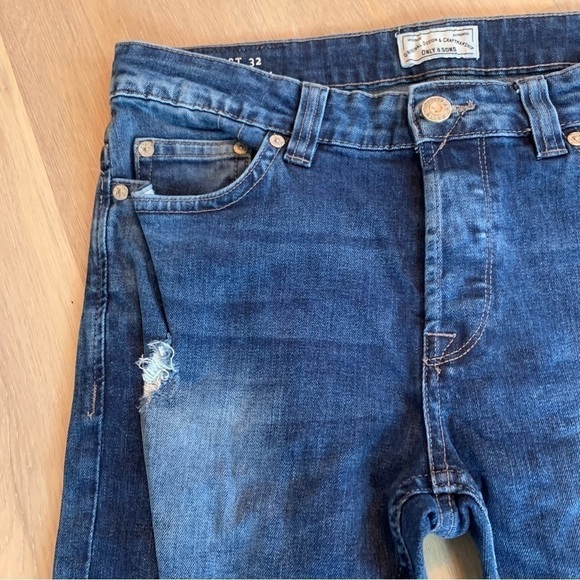 ONLY & Sons slim fitted regular rise button fly softly tapered Jeans - Picture 3 of 13